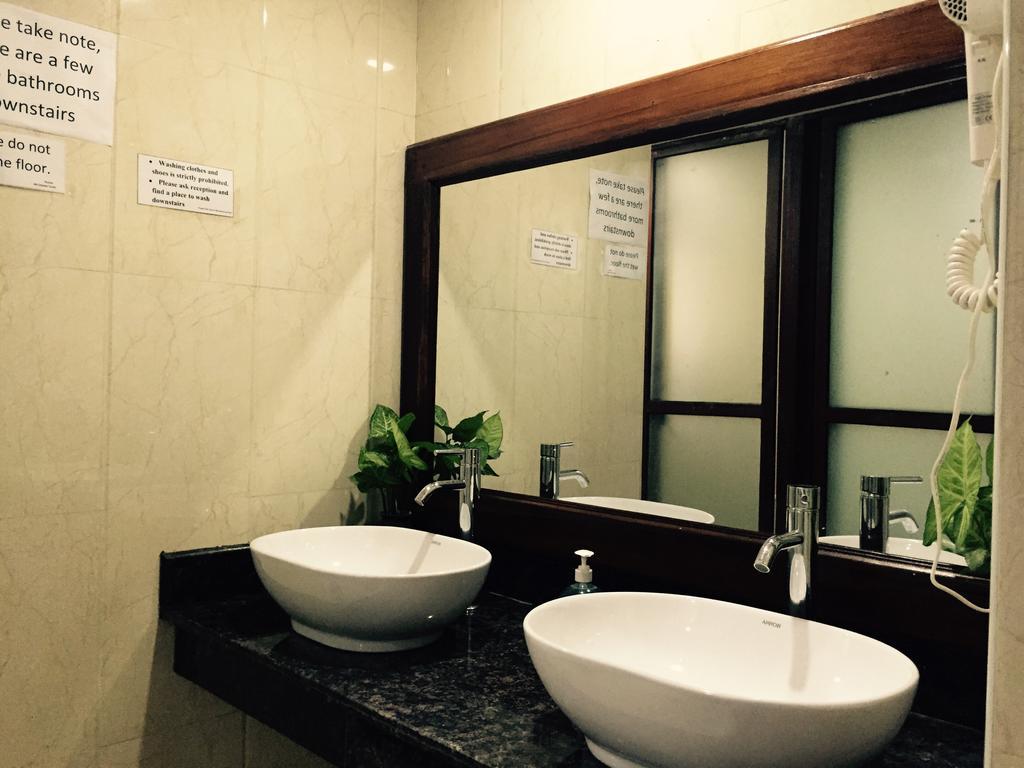Mr. Charles Guest House Hsipaw Ngoại thất bức ảnh