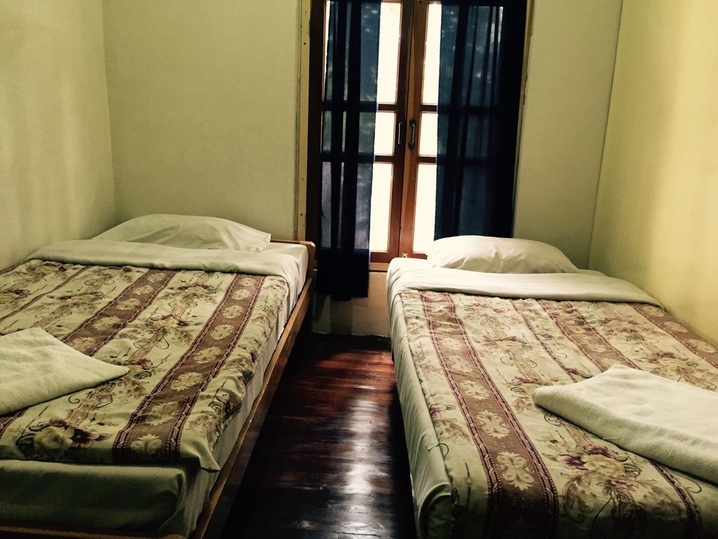 Mr. Charles Guest House Hsipaw Ngoại thất bức ảnh